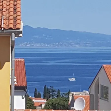 Vrdoljak Apartment *