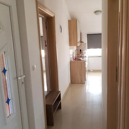 Vrdoljak Apartment *