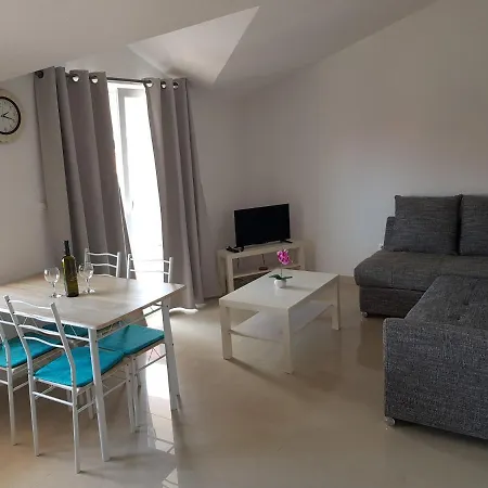 Apartment Vrdoljak